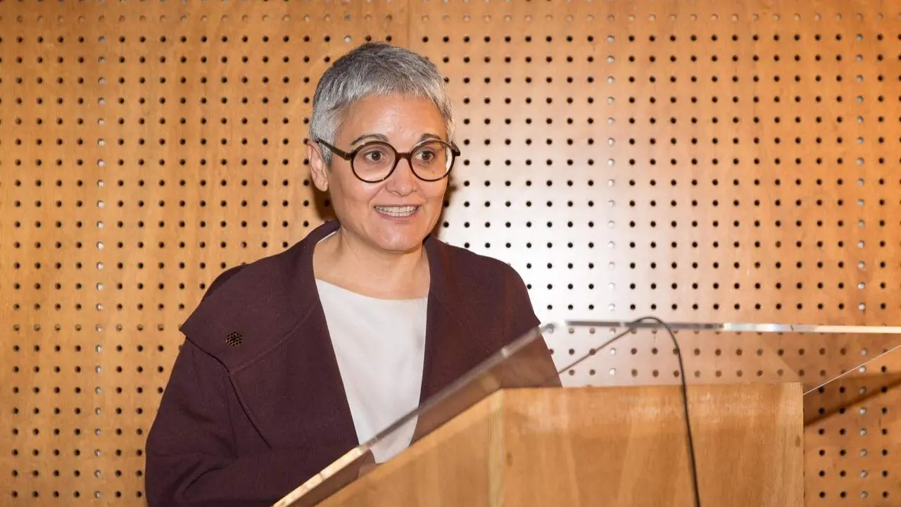Mar&iacute;a May&aacute;n recogiendo el Premio de Ciencias B&aacute;sicas. CEDIDA