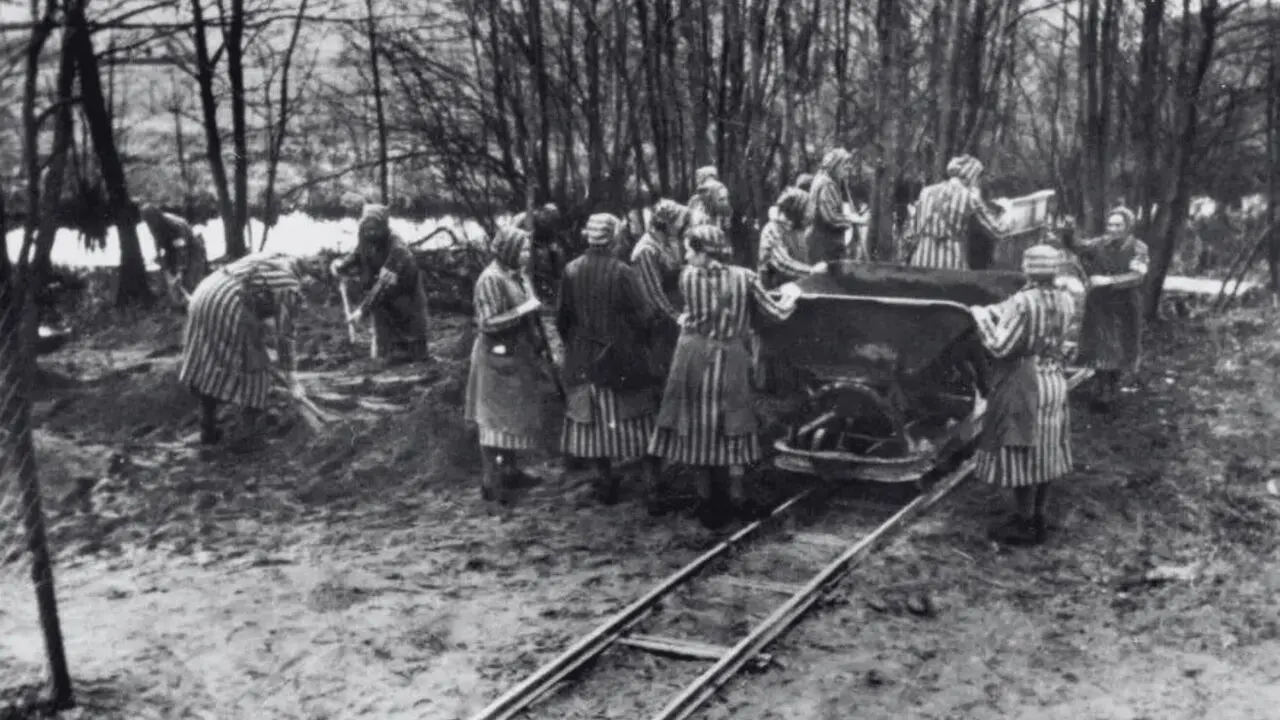 Mulleres en Ravensbr&uuml;ck /AEP