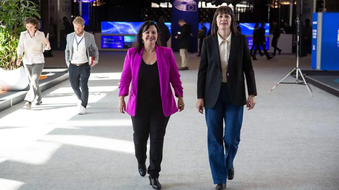 Ana Miranda y Ana Pont&oacute;n, en Bruselas.BNG