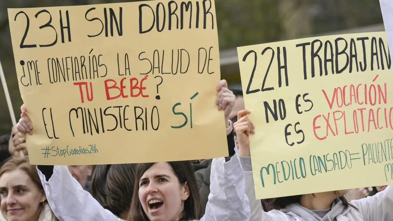 Manifestaci&oacute;n de facultativos por el Estatuto Marco.EFE