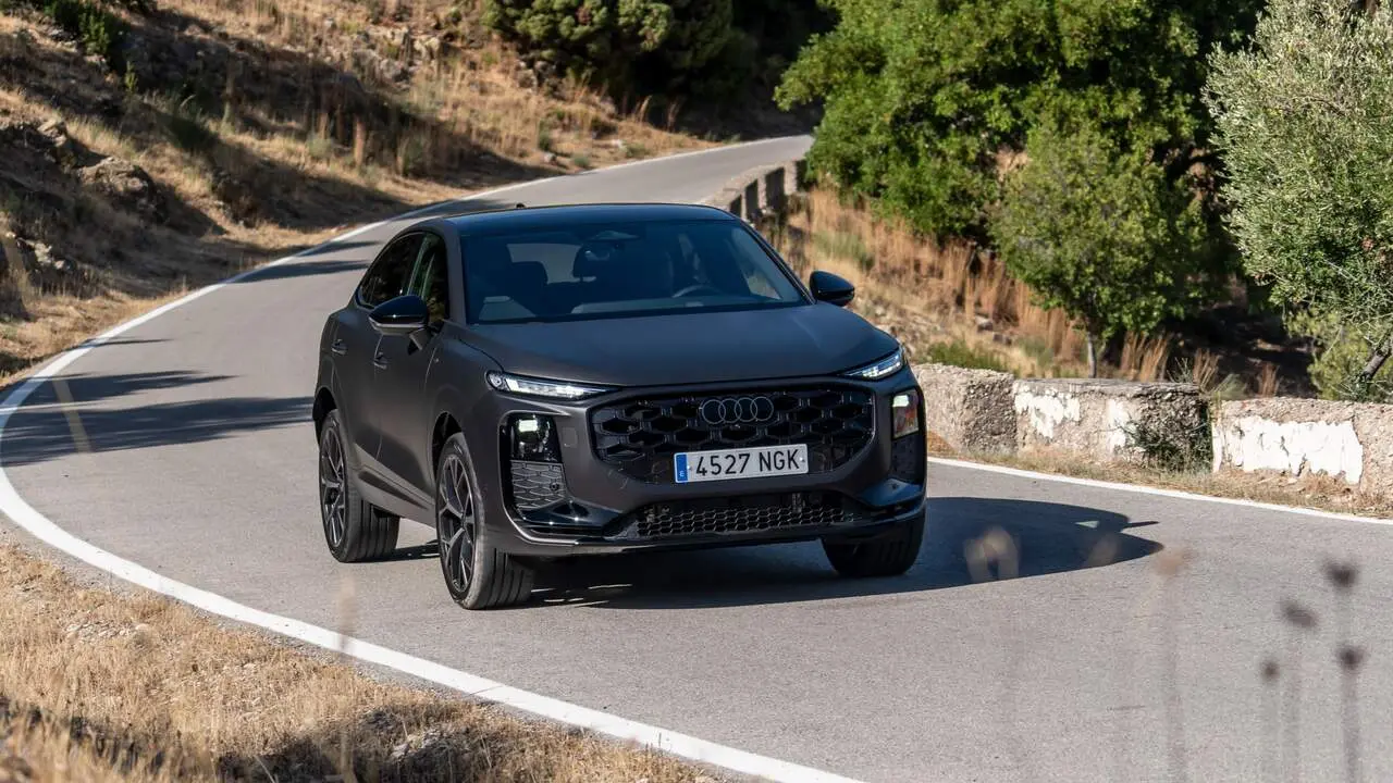 Audi-Q3-Sportback_25