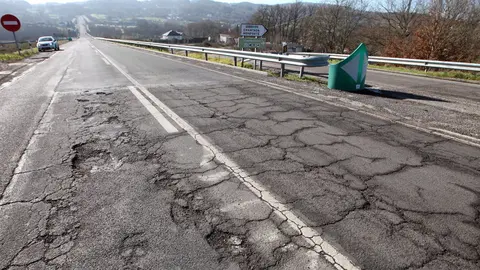 Baches en la N-540. J. VÁZQUEZ