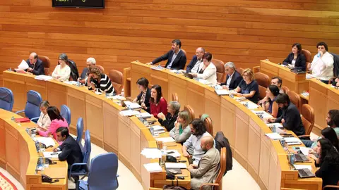Bancada de la oposici&oacute;n en el Parlamento gallego. AEP