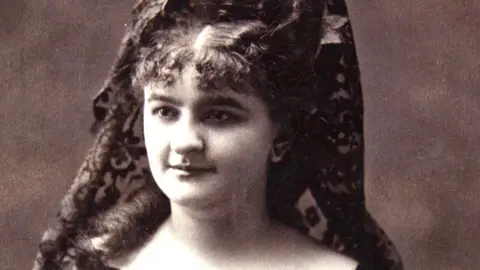 Emilia Pardo Baz&aacute;n