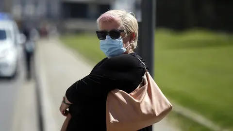 Una mujer con mascarilla. VICTORIA RODR&Iacute;GUEZ