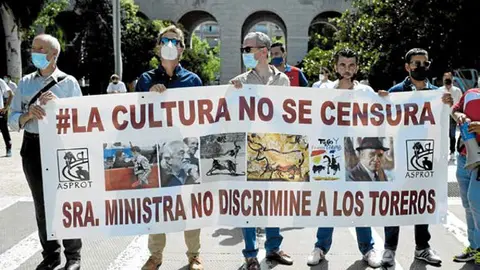Protesta frente al Ministerio de Trabajo.EP