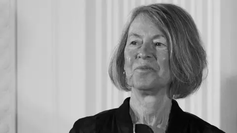 Louise Glück. SHAWN THEW (EFE)