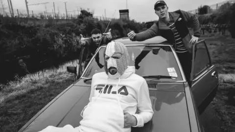 Escena de 'Kneecap'. EP