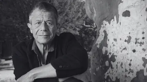 Emmanuel Carr&egrave;re /AEP