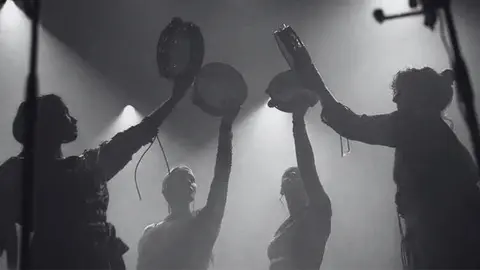 Fillas-de-Cassandra /PABLO V&Aacute;ZQUEZ (EMIGRASON)