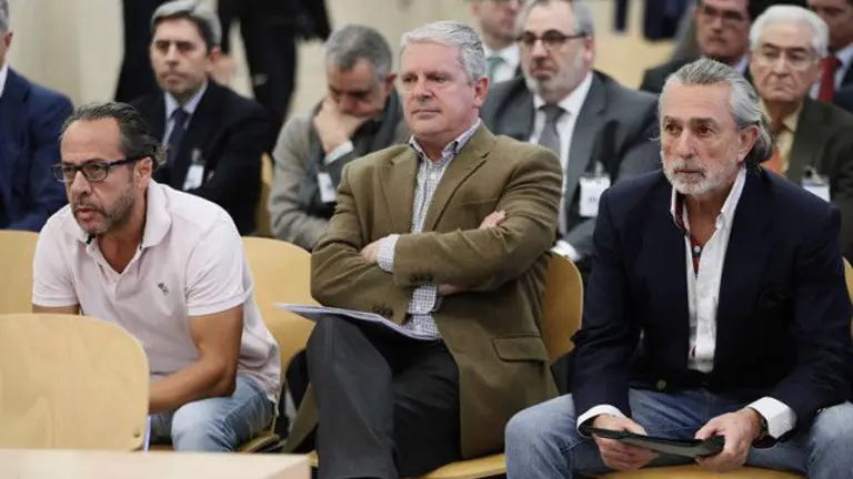 El Bigotes, Crespo y Correa. FERNANDO ALVARADO