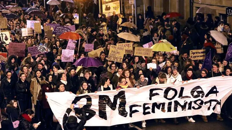 Manifestación en Santiago. XOÁN REY (EFE)