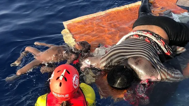 Foto difundida por la ONG Open Arms. TWITTER (@campsoscar)