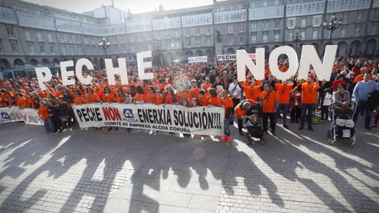 Manifestación de Alcoa en A Coruña. CABALAR (EFE)