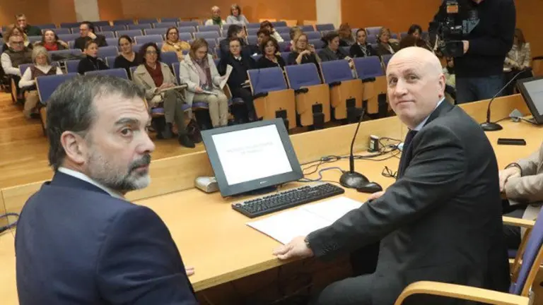 Reunión entre Xunta y médicos. XOÁN REY (EFE)