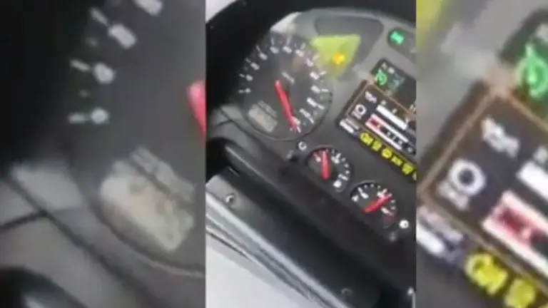 Un momento del vídeo grabado por el camionero. EP