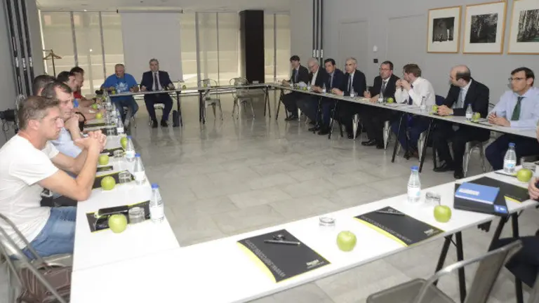 Reunión de seguimiento del proceso de venta de las factorías de Alcoa, este jueves en Madrid. EP