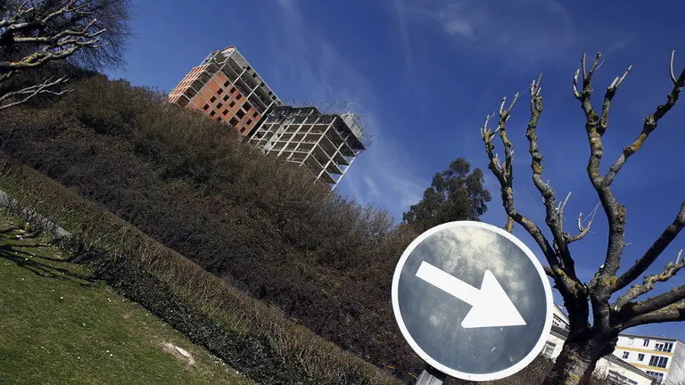 Las torres de O Garañón, desde las cuestas del Parque. EP