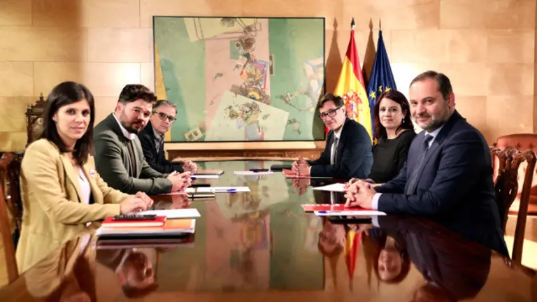 Uno de los encuentros entre PSOE y ERC. INMA MESA