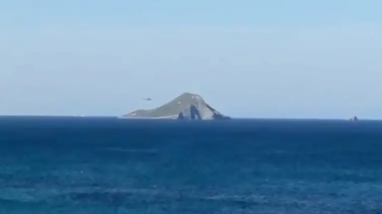 Lugar en el que se estrelló el avión. FERNANDO GARCÍA (@superalpe)