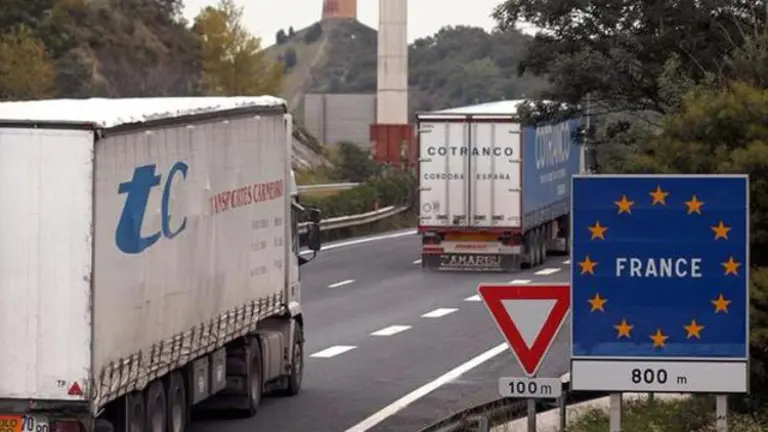 Señal de frontera con Francia. ARCHIVO