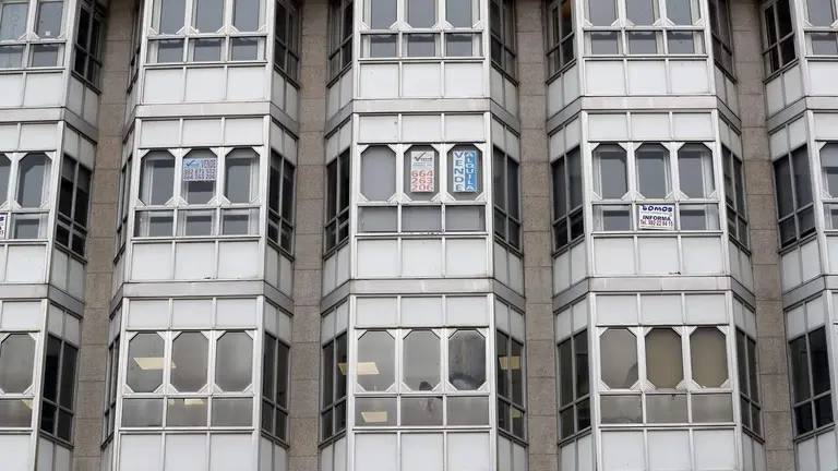 Viviendas en venta o alquiler en Lugo. XES&Uacute;S PONTE