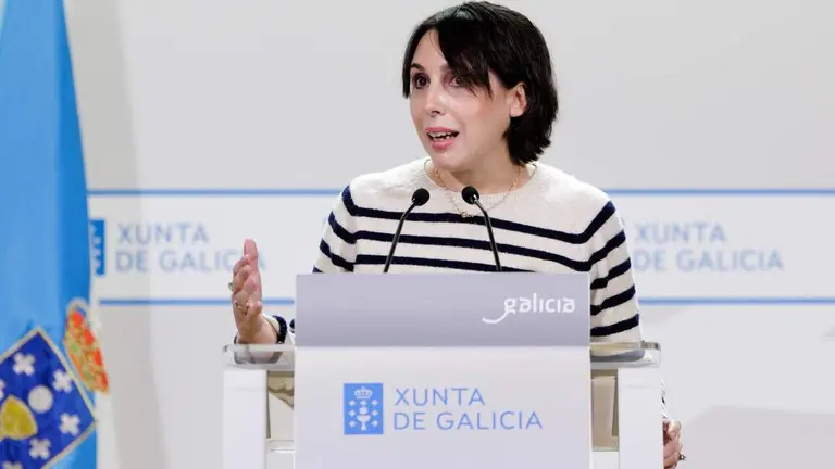 Entrega dos Reais Despachos na Escola Naval de Mar&iacute;n