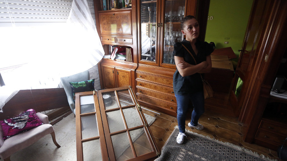 Alejandrina Fontán, en su casa. JAVIER CERVERA-MERCADILLO - Explosión Tui