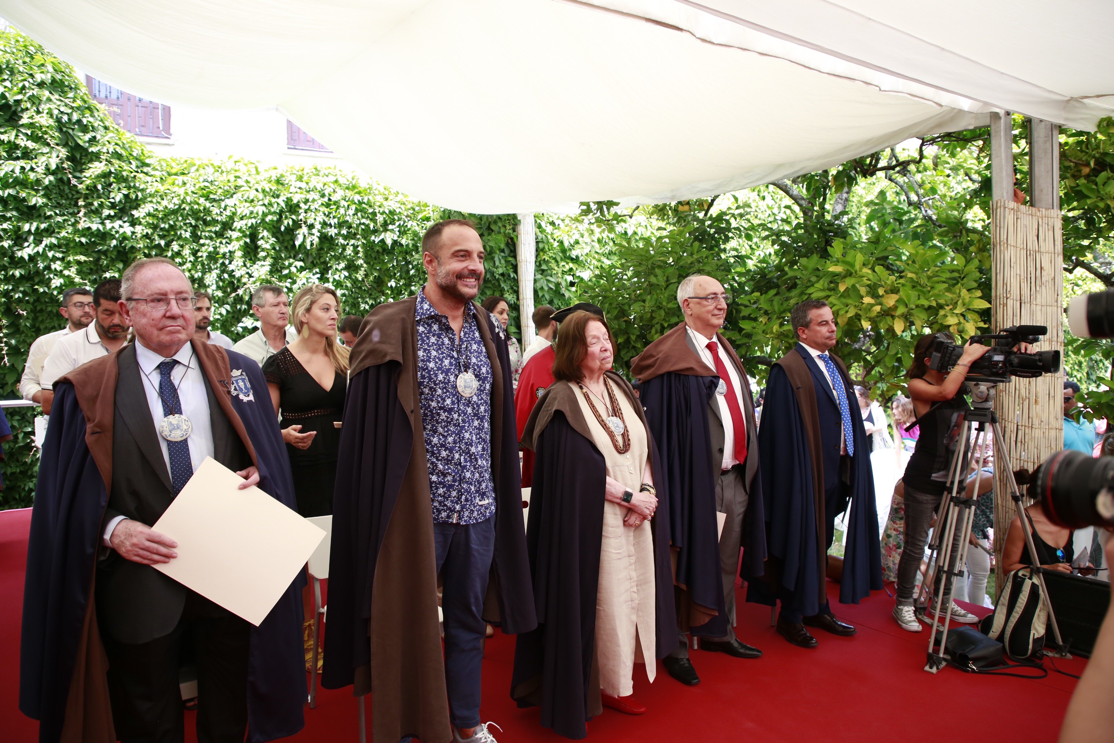 Novas damas e cabaleiros do Albariño. CRISTIAN FERNÁNDEZ