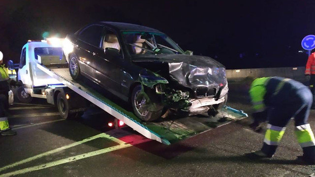 Estado en el que quedó el vehículo tras el accidente en San Simón. PC VILAGARCÍA