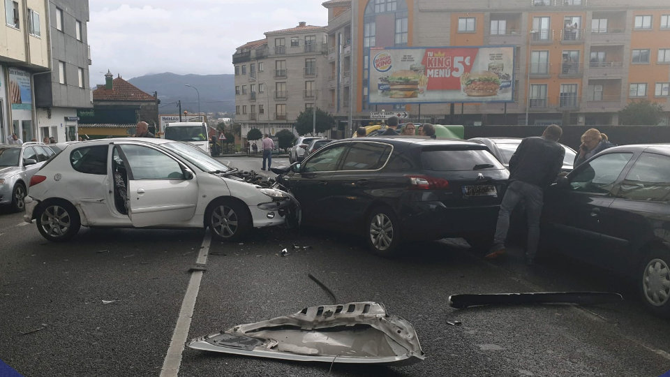 Accidente sen feridos en Poio. POLICÍA LOCAL