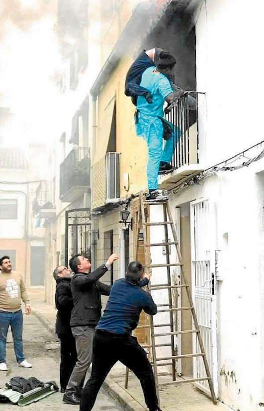 Vecinos de Denia. LEVANTE