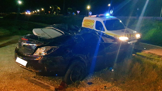 Estado do coche sinistrado. EMERXENCIAS CAMBADOS (2)