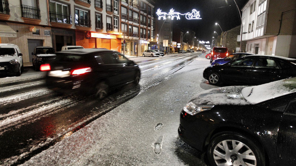 Fuerte granizada en Xove. JOSÉ MARÍA ÁLVEZ