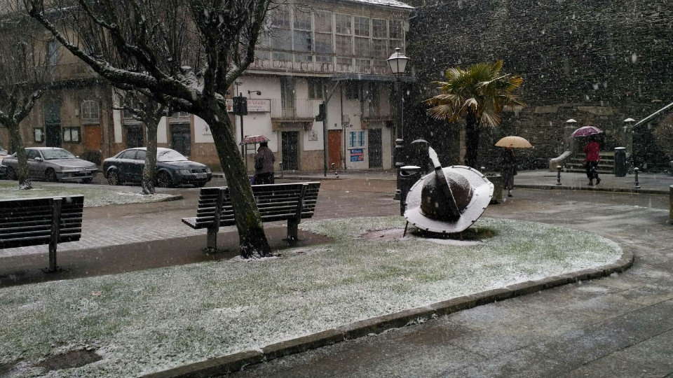 Nieve en la Praza do Ferrol, en Lugo. A.C.