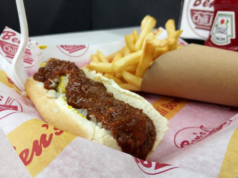 Perrito caliente del Ben's Chili Bowl. EFE