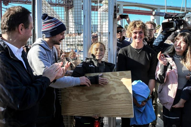 Greta Thunberg, a su llegada a Lisboa. EFE