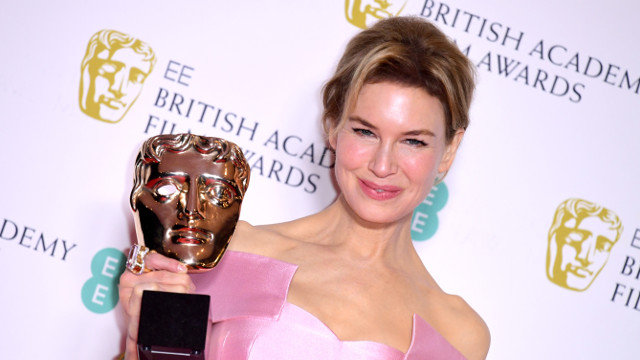Renee Zellweger pousa coa súa Bafta. EFE