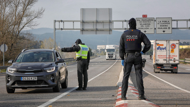 Controles en Igualada. EFE