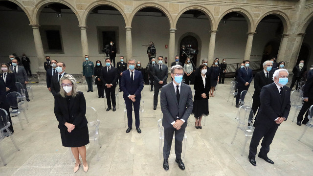 acto en recordo das vítimas da COVID-19