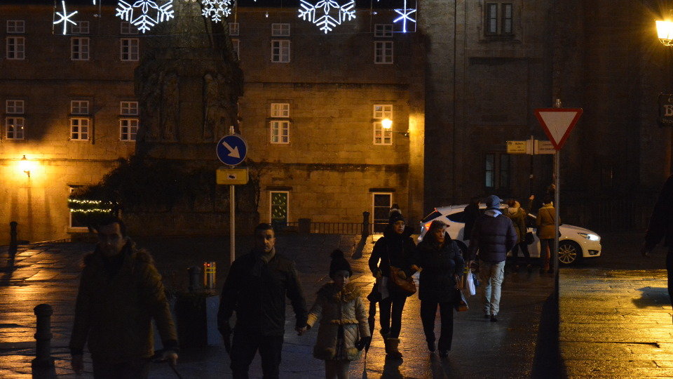 Turistas e residentes paseando pola rúa de San Francisco. ÁNGEL CARRO