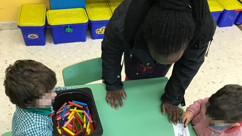 Jessica Namata en el colegio Andersen.