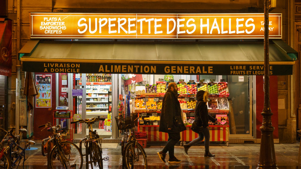Cota paseando por París. JOAQUÍN BARREIRO