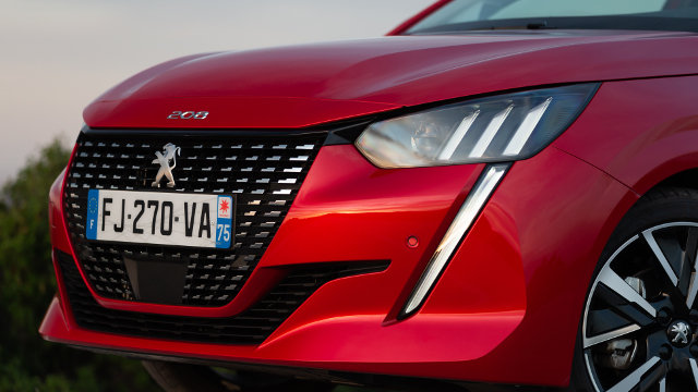 PEUGEOT_208_TESTDRIVE_0919TC-95