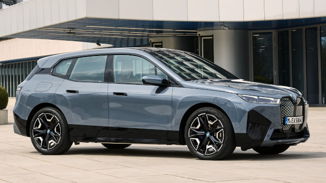 BMW IX 6