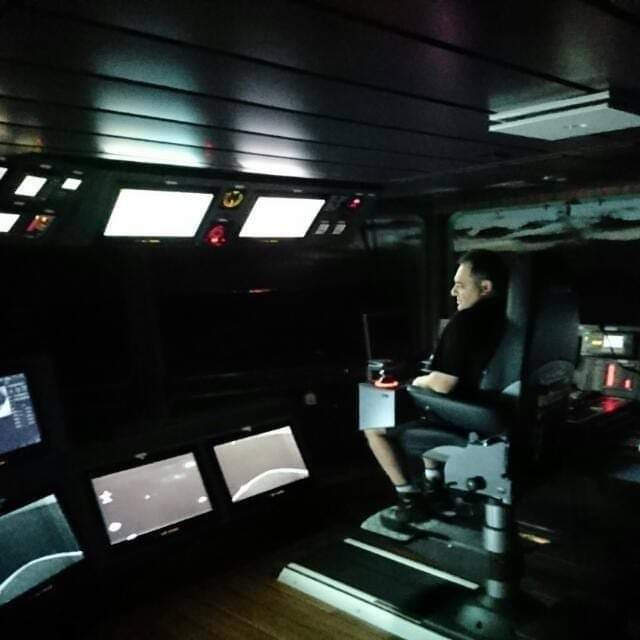 El capitán del Argos Georgia, en la sala de mandos.CEDIDA