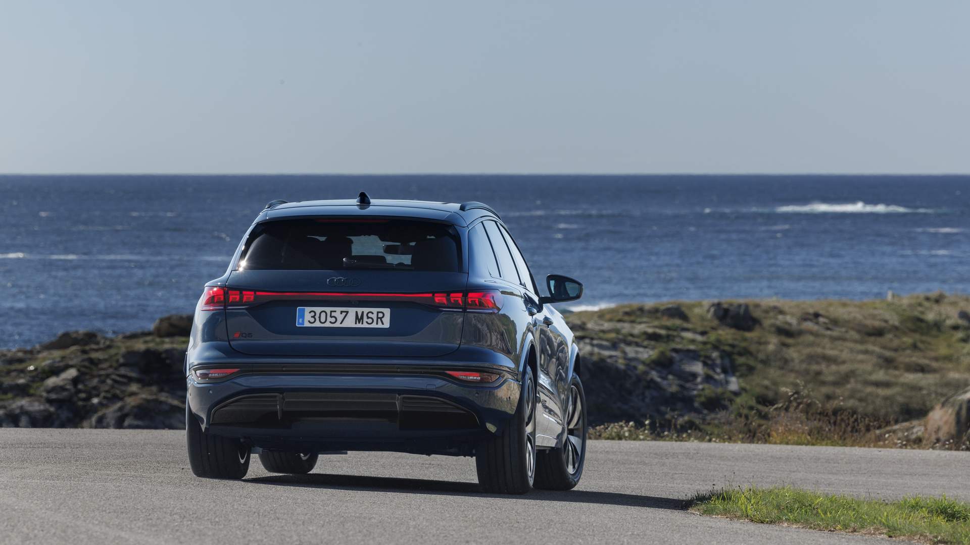 Audi_SQ6_Q6_e-tron_quattro_23