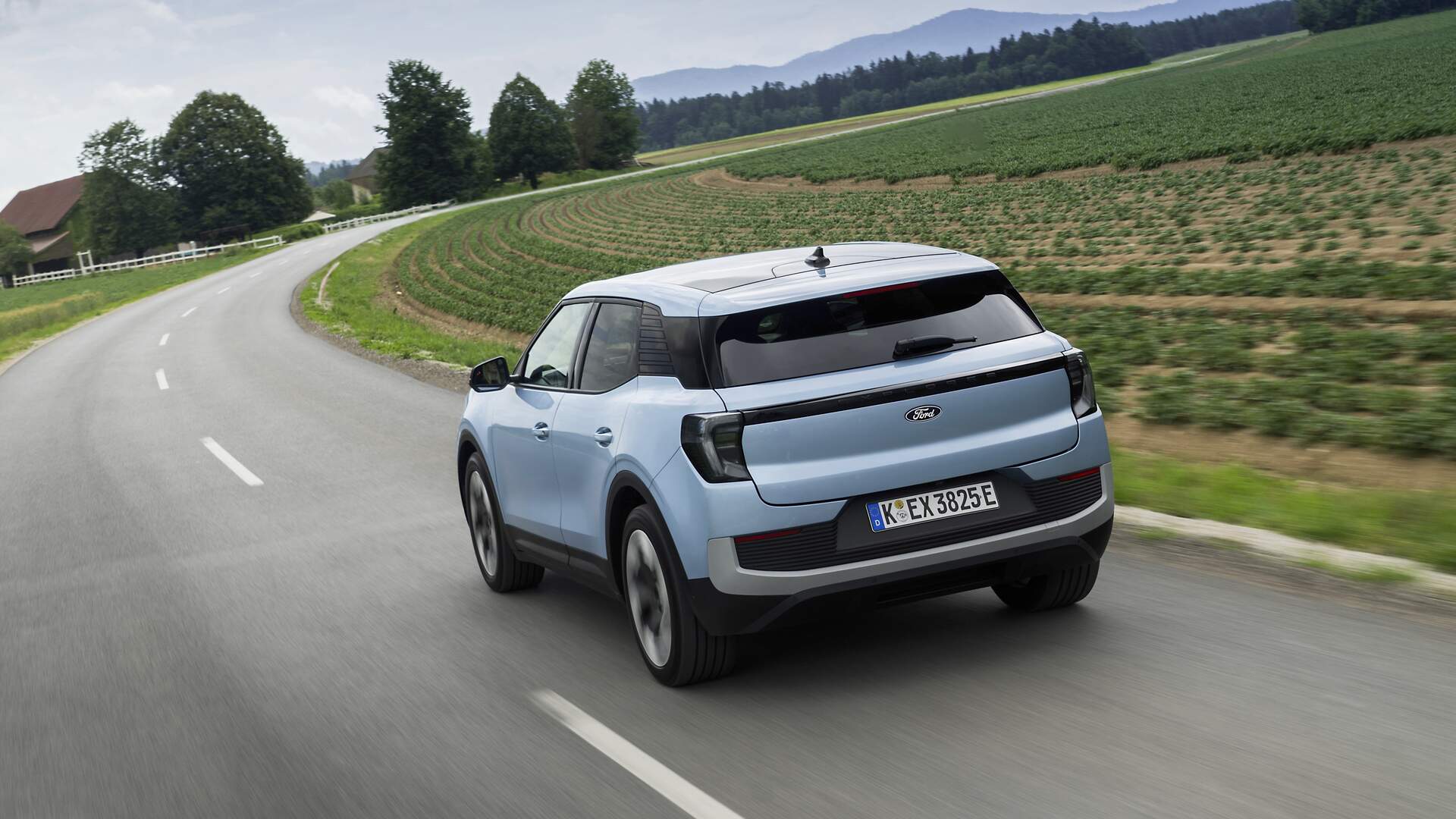 FORD_EXPLORER_ARCTIC_BLUE_18