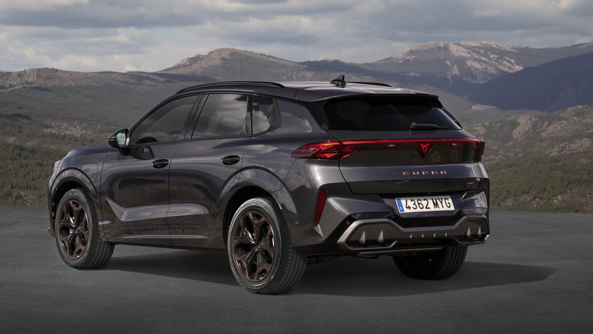 CUPRA Terramar e-HYBRID 204cv (2)