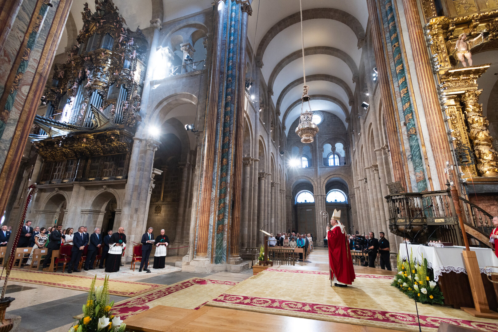 O presidente da Xunta, Alfonso Rueda, participa como delegado rexio na Ofrenda Nacional ao Apóstolo Santiago e na Santa Misa na Catedral de Santiago de Compostela (Praza do Obradoiro). 25/7/25.